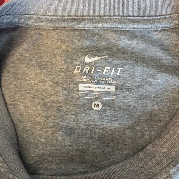 Nike Dryfit Long Sleeve T-Shirt - Size M - Picture 5 of 6